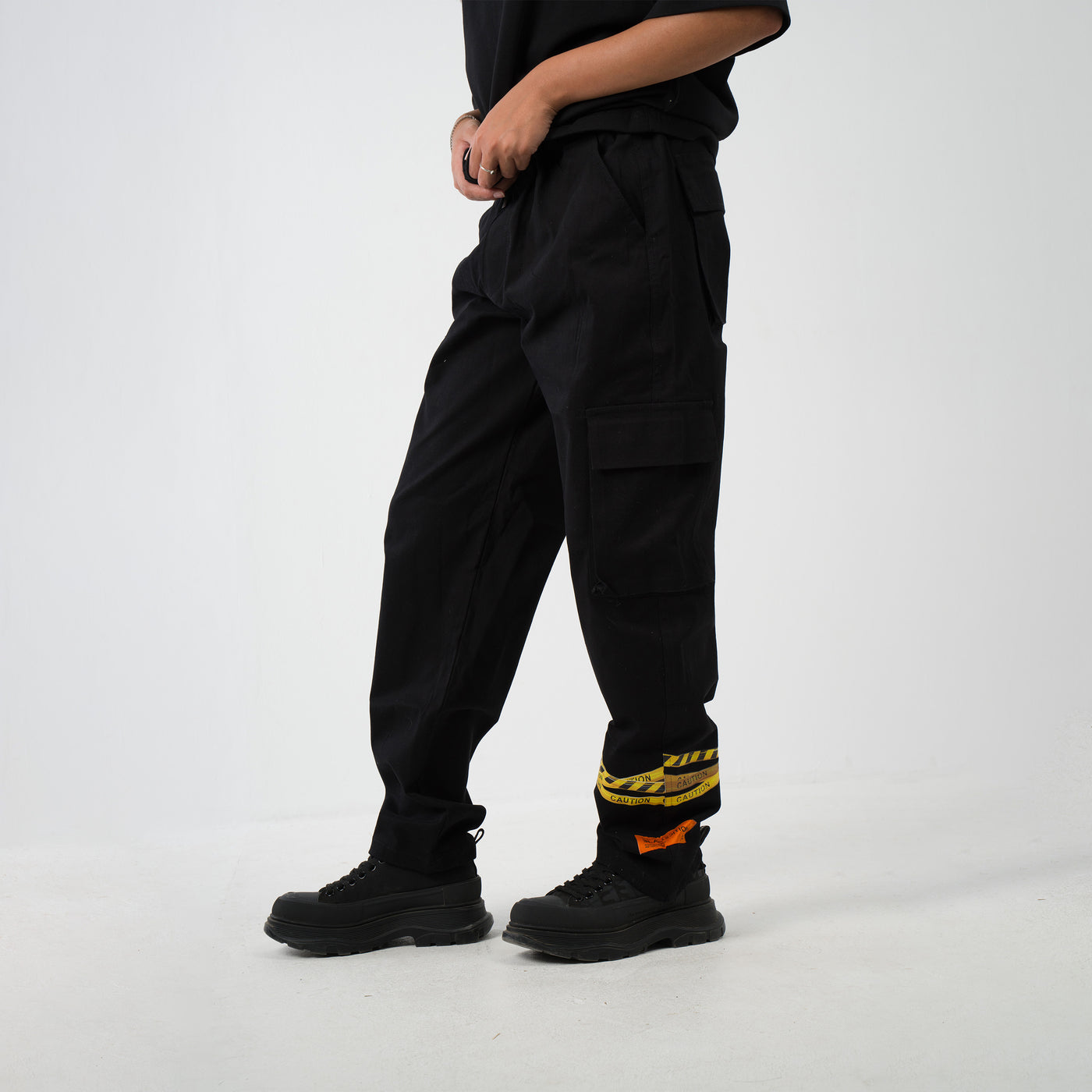 CAUTION CARGO PANTS (UNISEX)